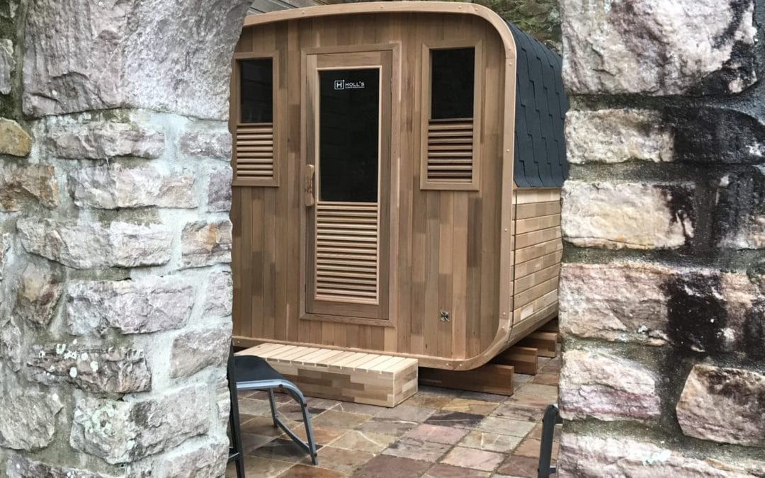 Sauna extérieur traditionnel en Cèdre rouge du Canada à Pléneuf Val André